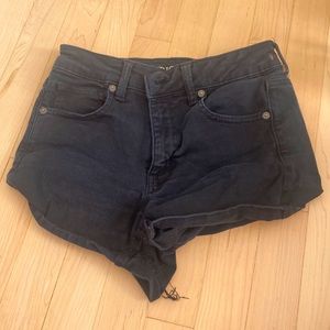 Simple black jeans shorts